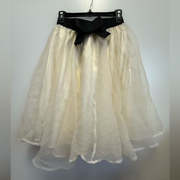 S Ivory Tulle and Satin Skirt with Black Bow - Picture 1 of 3